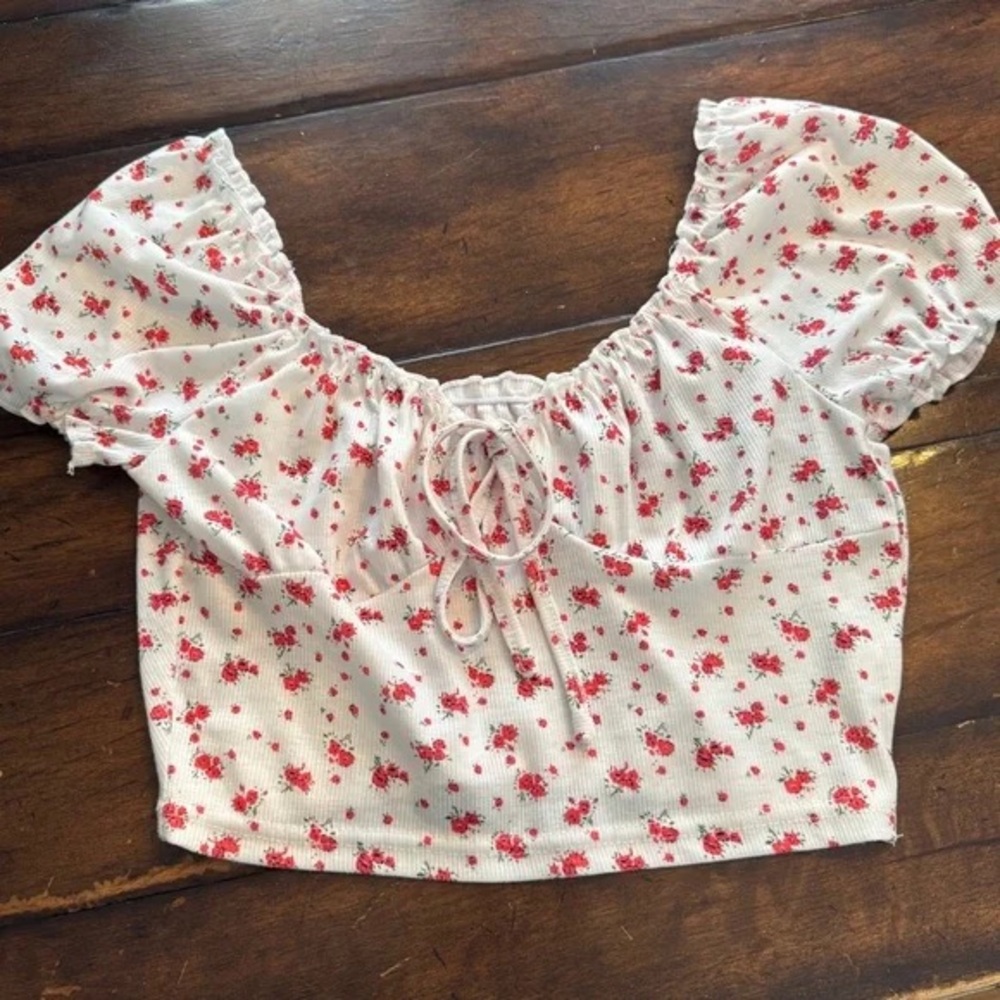 Floral White and Red Women's Top